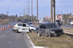 Excesso de velocidade foi a infração mais registrada pela PRF: cerca de 4.628 imagens foram captadas pelos radares do órgão durante o feriado (Foto: Agência Brasil)