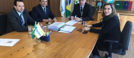 Vereador Carlos Lindomar, presidente estadual do PSL Carlos Alberto Pereira, presidente dos Correios, Guilherme Campos e a deputada federal Dâmina Perreira